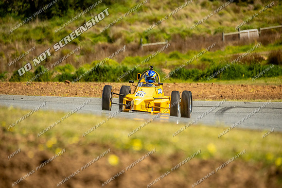 Classic Formula Libre - 26 - Baskerville Historics 2024-10