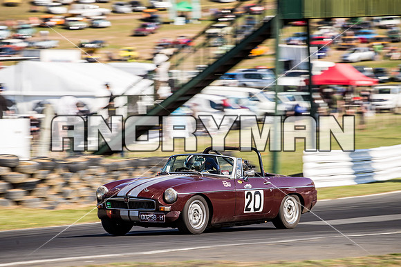 20 Roger Chapman - MGB Roadster - Group S & Invited - Sunday-5