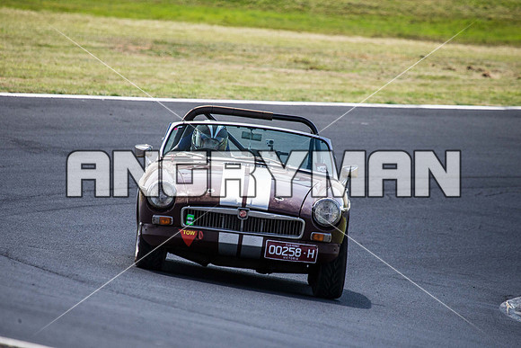 20 Roger Chapman - MGB Roadster - Group S & Invited - Saturday-2