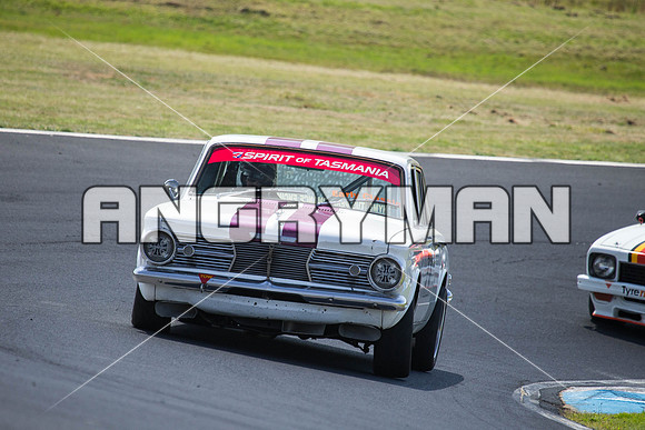 73 nick Ridler - Valiant AP6 - Muscle Car Cup Over Two Litre - Classic - Saturday-8