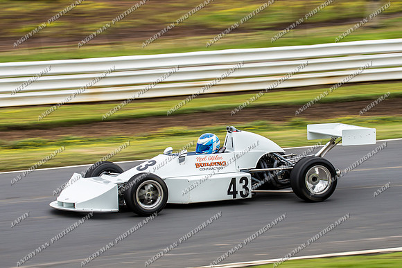 Formula Libre & Invited Racing - 43 Noel Clark - Sunday - 2nd October 2016-4