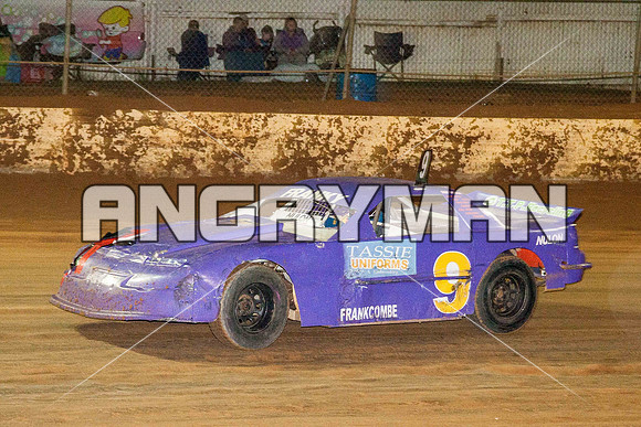 tassie six 9 - 31 - Carrick - 4th April 2015