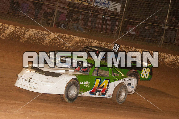 tassie six 14 - 31 - Carrick - 4th April 2015