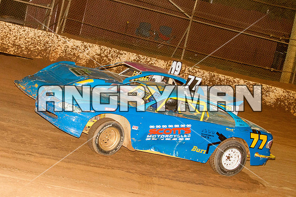 tassie six 77 - 31 - Carrick - 4th April 2015