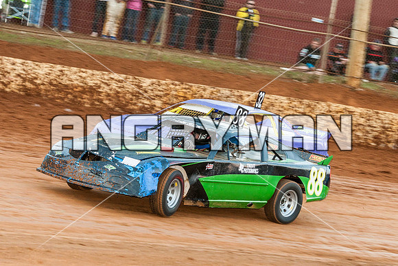 tassie six 88 - 31 - Carrick - 4th April 2015