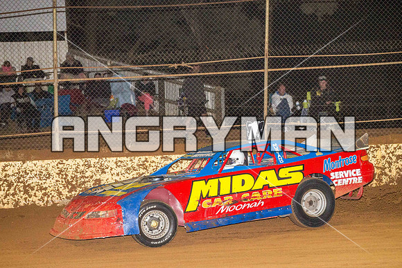 tassie six 18 - 31 - Carrick - 4th April 2015-4
