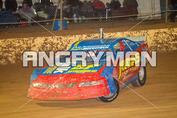 tassie six 18 - 31 - Carrick - 4th April 2015-5