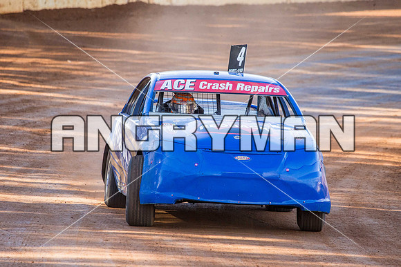 modified 4 V4 KYE BLIGHT - 29 - Carrick - 2nd April 2015 - Aus Title Practice-5