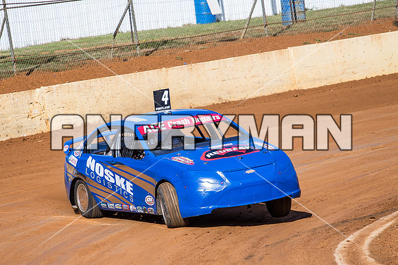 modified 4 V4 KYE BLIGHT - 29 - Carrick - 2nd April 2015 - Aus Title Practice