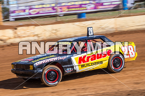 modified 28 t28 nathan russell - 29 - Carrick - 2nd April 2015 - Aus Title Practice-2