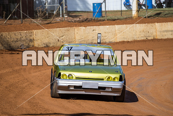 modified 37 T37 LUKE WILLIAMS - 29 - Carrick - 2nd April 2015 - Aus Title Practice