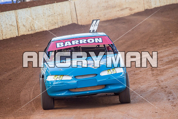 modified 44 Q44 ASHLEY BARRON - 29 - Carrick - 2nd April 2015 - Aus Title Practice-2