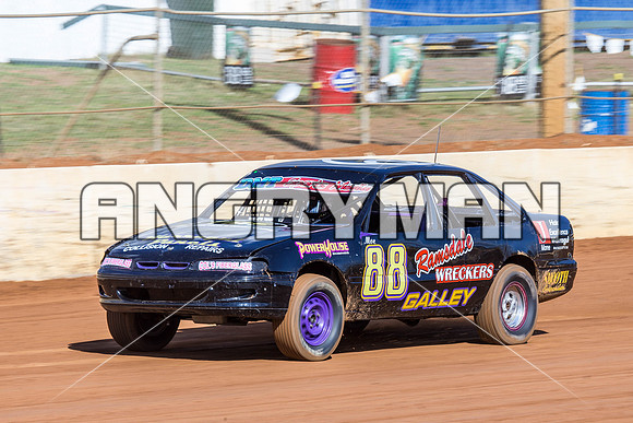 modified 88 V88 BRYAN GALLEY - 29 - Carrick - 2nd April 2015 - Aus Title Practice-3
