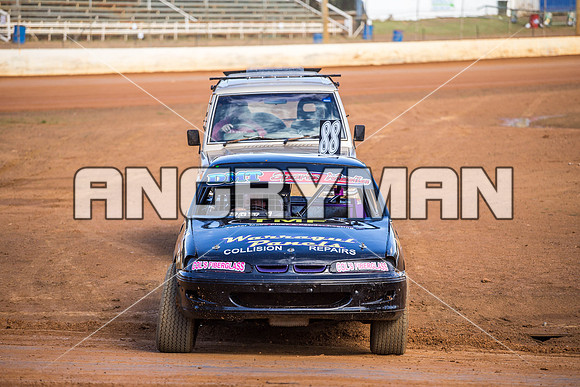 modified 88 V88 BRYAN GALLEY - 29 - Carrick - 2nd April 2015 - Aus Title Practice-7