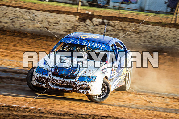 modified 8 Q8 RODNEY PAMMENTER - 30 - Carrick - 3rd April 2015-8