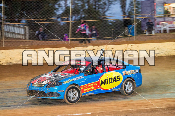 modified 17 t17 smiley williams - 30 - Carrick - 3rd April 2015-5