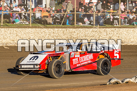 amca 5 t5 - 28 - Latrobe - 28th March 2015
