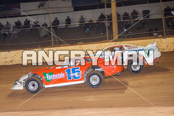 super sedan 15 t15 John Inness - 27 - Carrick - 21st March 2015