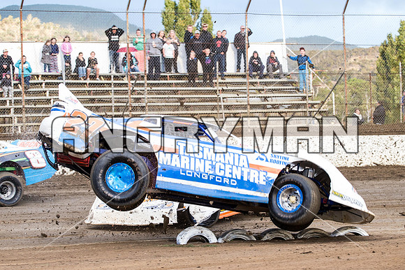 super sedan 27 t27 leon nichols - 26 - Hobart - 14th March 2015-19