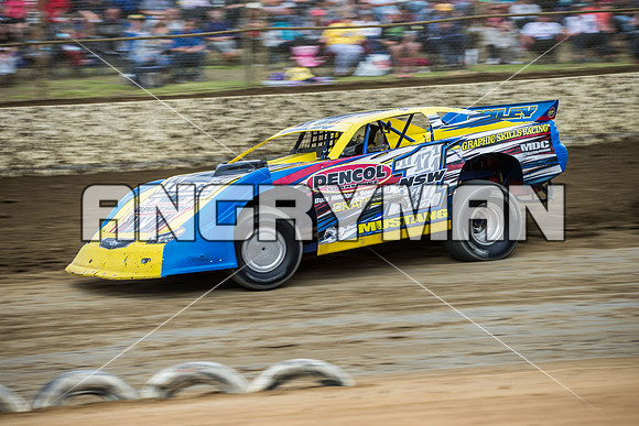 super sedan 17 n17 lachlan onley-2