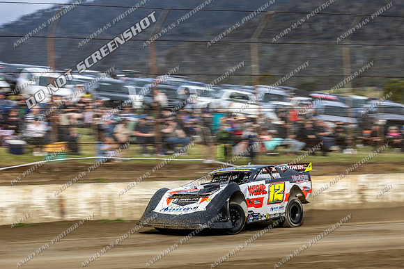 Super Sedan 12 T12 - Hobart - 22nd Nov 2025-3