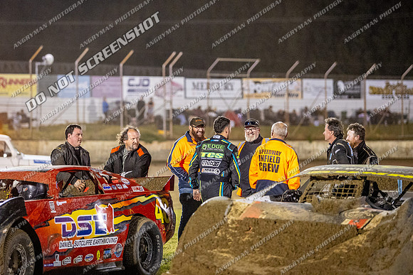 Super Sedan 6 T6 - Hobart - 22nd Nov 2025-19