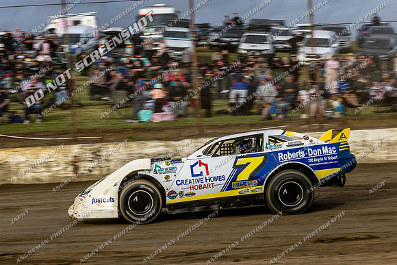 Super Sedan 7 T7 - Hobart - 22nd Nov 2025-7