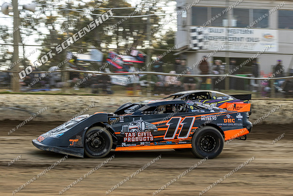 Super Sedan 11 T11 - 03 - Latrobe - 6th Dec 2025-9