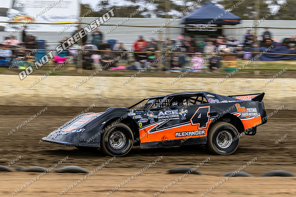 Super Sedan 4 T4 - 03 - Latrobe - 6th Dec 2025