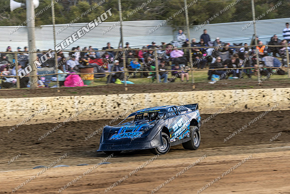 Super Sedan 73 T73 - 03 - Latrobe - 6th Dec 2025-4