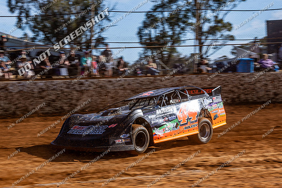 Late Model 44 T44 - 05 - Carrick - 26th Dec 2025-3