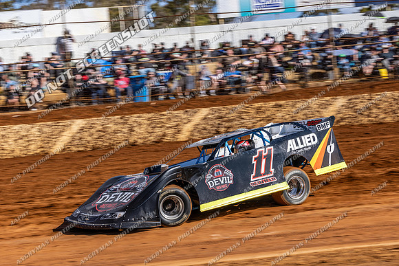 Late Model 11 W11 - 05 - Carrick - 26th Dec 2025-4