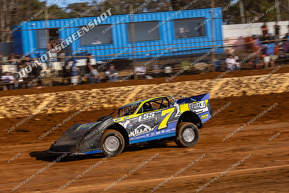 Super Sedan 7 V7 - 05 - Carrick - 26th Dec 2025-16