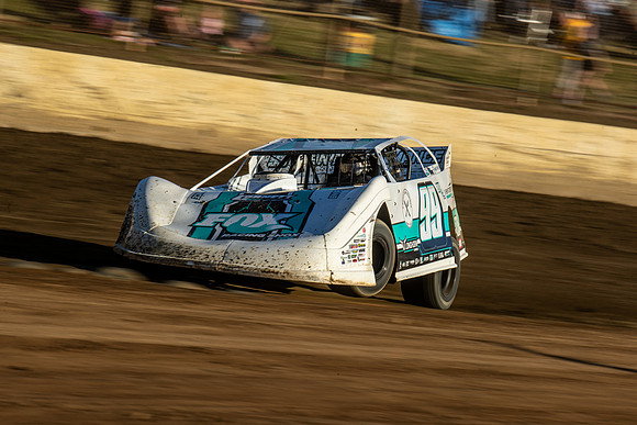 Late Model 99 N99 - 06 - Latrobe - 27th Dec 2025-28