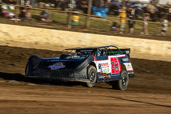 Late Model 28 T28 - 06 - Latrobe - 27th Dec 2025-11