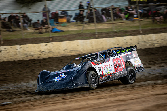 Late Model 28 T28 - 06 - Latrobe - 27th Dec 2025-12