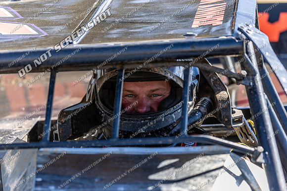 Late Model 44 T44 - 06 - Latrobe - 27th Dec 2025