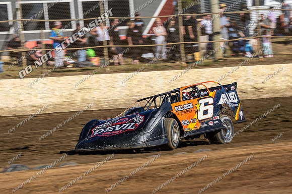 Late Model 6 T6 - 06 - Latrobe - 27th Dec 2025-2