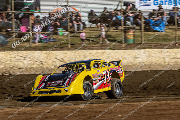 Super Sedan 71 T71 - 06 - Latrobe - 27th Dec 2025-2