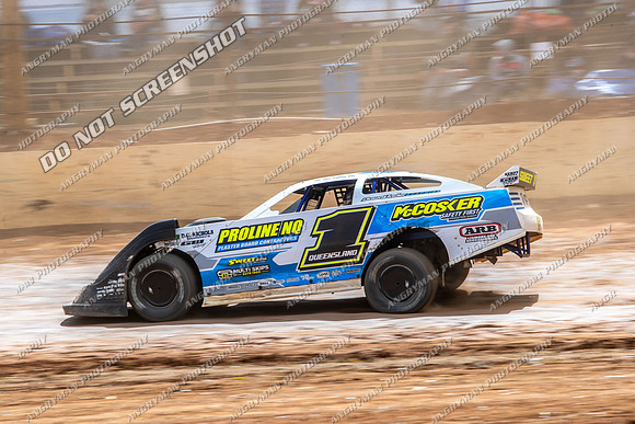 Super Sedan 18 Q18 - 08 - Gene Cook Memorial - Carrick - 10 Jan 2026-13