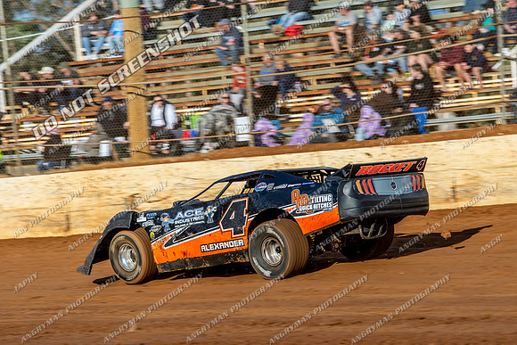 Super Sedan 4 T4 - 08 - Gene Cook Memorial - Carrick - 10 Jan 2026-8