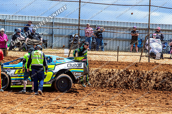 Super Sedan 6 T6 - 08 - Gene Cook Memorial - Carrick - 10 Jan 2026-3