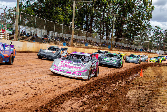 Super Sedan 35 V35 - 08 - Gene Cook Memorial - Carrick - 10 Jan 2026