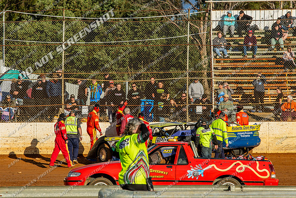 Super Sedan 7 V7 - 08 - Gene Cook Memorial - Carrick - 10 Jan 2026-22