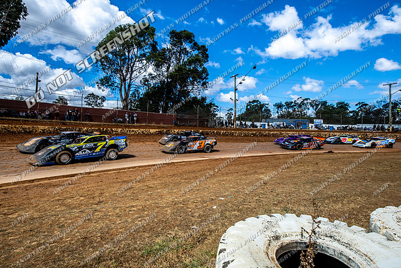 Super Sedan 7 V7 - 08 - Gene Cook Memorial - Carrick - 10 Jan 2026-13