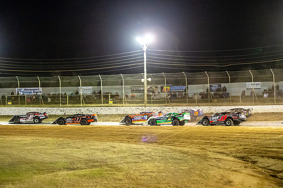 Super Sedan 1 A1 - 09 - Latrobe - 16-17 Jan 2026 - Grand Prix