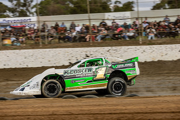 Super Sedan 1 A1 - 09 - Latrobe - 16-17 Jan 2026 - Grand Prix-27