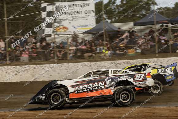 Super Sedan 10 Q10 - 09 - Latrobe - 16-17 Jan 2026 - Grand Prix-19