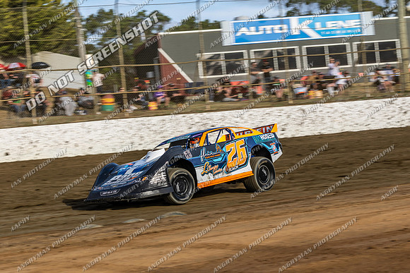 Super Sedan 26 Q26 - 09 - Latrobe - 16-17 Jan 2026 - Grand Prix-2