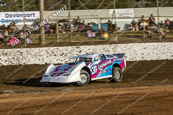 Super Sedan 31 Q31 - 09 - Latrobe - 16-17 Jan 2026 - Grand Prix-2